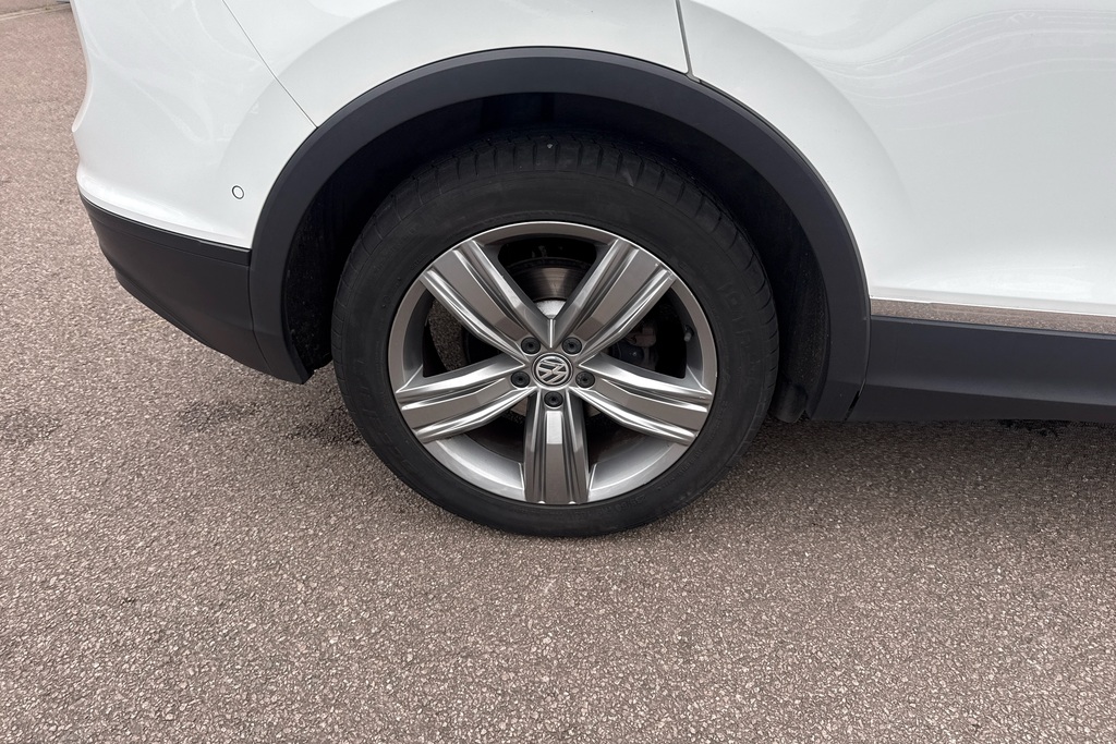Volkswagen Tiguan 1.5 Tsi Evo 150 Match VN19XCB White #5