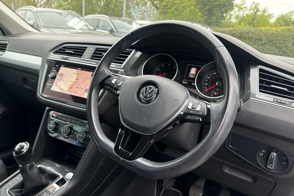 Volkswagen Tiguan 1.5 Tsi Evo 150 Match VN19XCB White #6