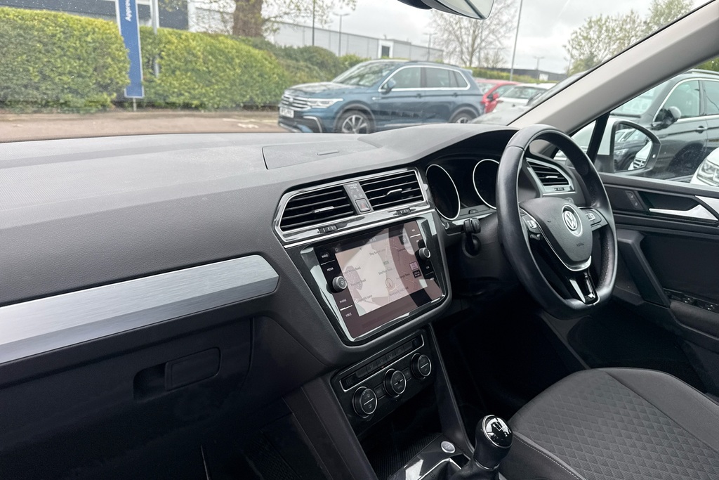 Volkswagen Tiguan 1.5 Tsi Evo 150 Match VN19XCB White #2