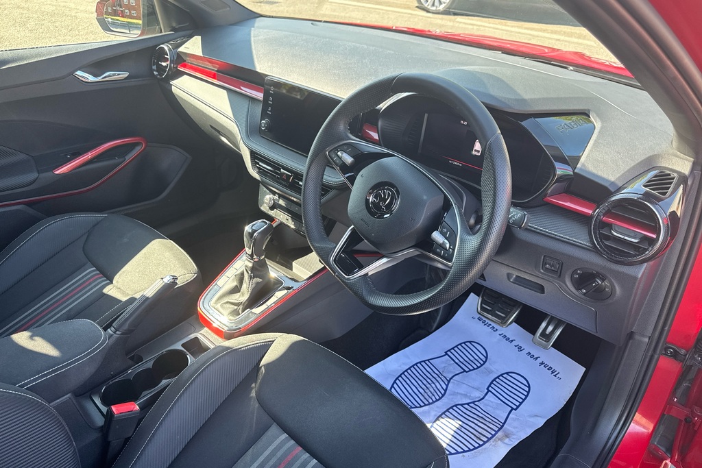 Skoda Fabia 1.5 Tsi 150 Monte Carlo Dsg VK24YWP Red #6