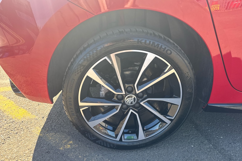 Skoda Fabia 1.5 Tsi 150 Monte Carlo Dsg VK24YWP Red #5