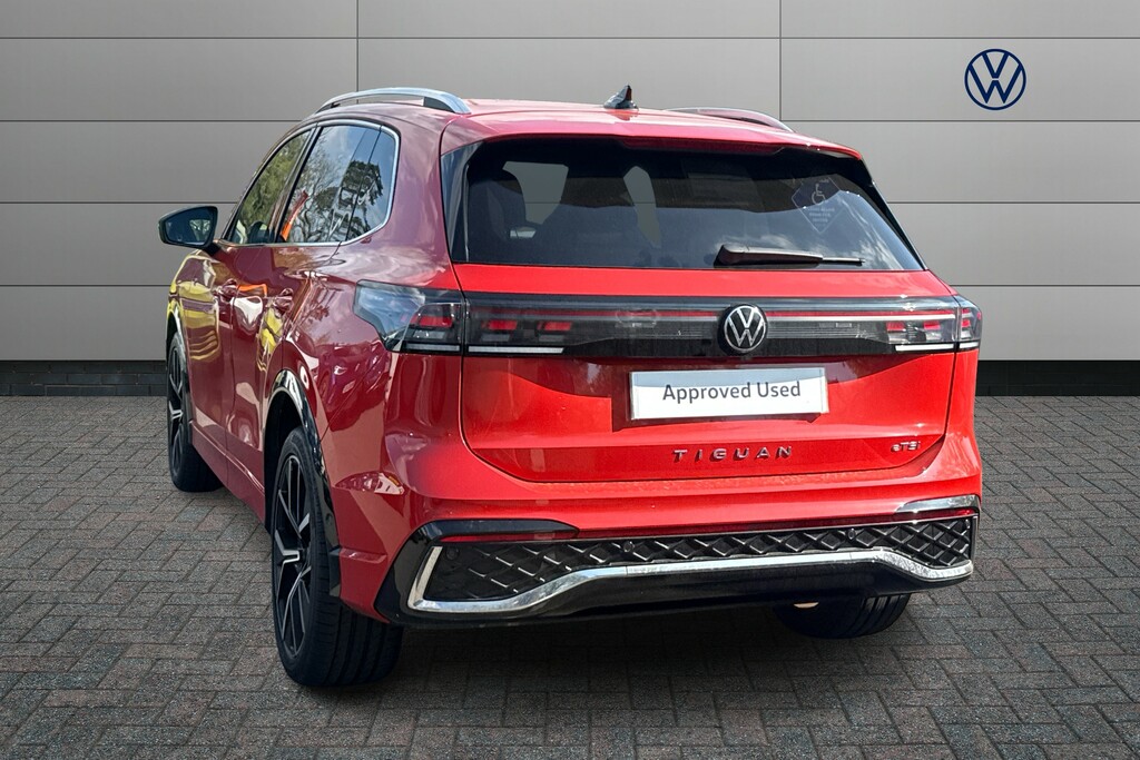 Volkswagen Tiguan 1.5 Etsi 150 R-line Launch Edition Dsg BA24YHC Red #3