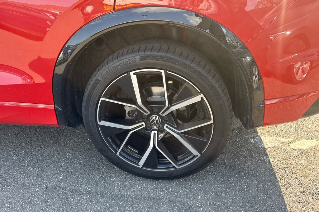 Volkswagen Tiguan 1.5 Etsi 150 R-line Launch Edition Dsg BA24YHC Red #5