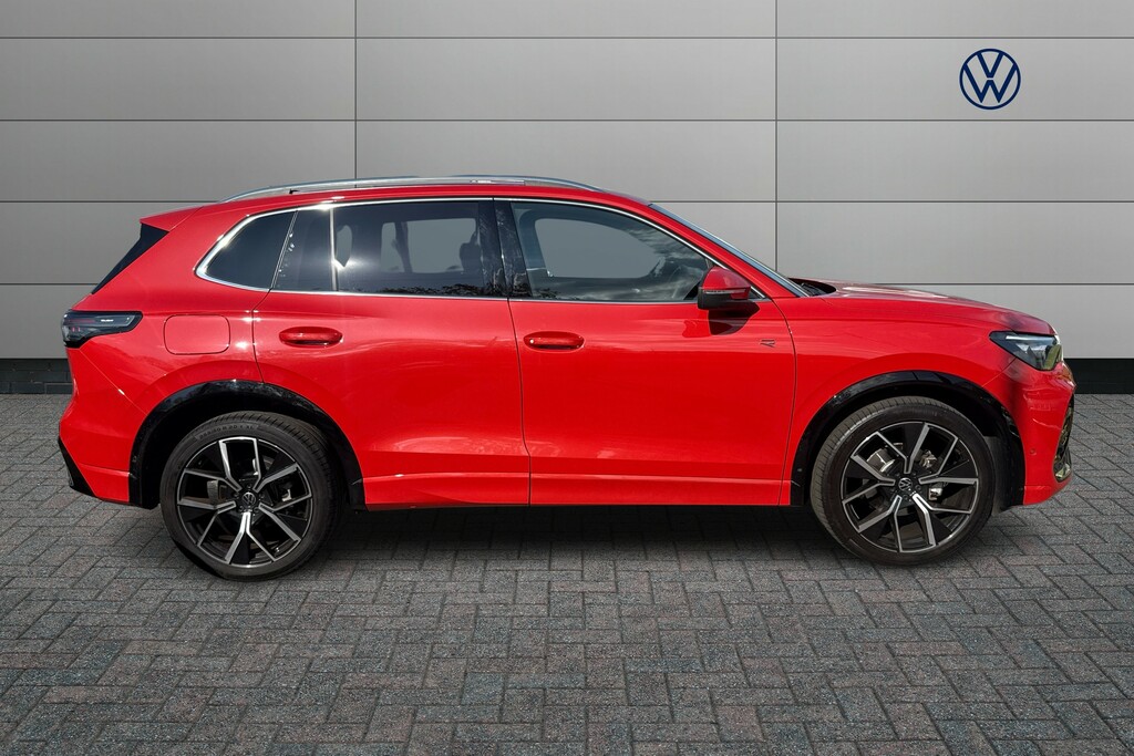 Volkswagen Tiguan 1.5 Etsi 150 R-line Launch Edition Dsg BA24YHC Red #4