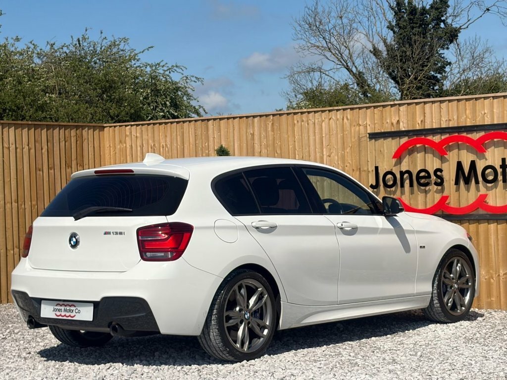 BMW 1 Series Hatchback DF63JMC White #6
