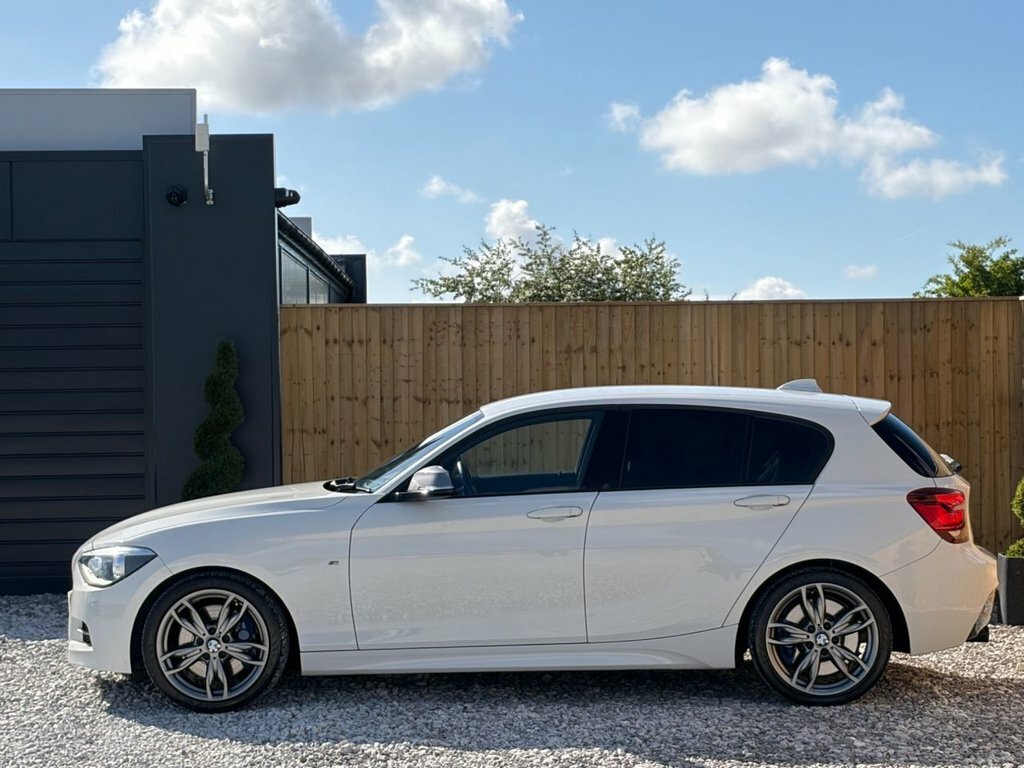 BMW 1 Series Hatchback SC15JMC White #4