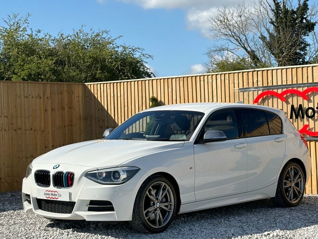 BMW 1 Series Hatchback SC15JMC White #3