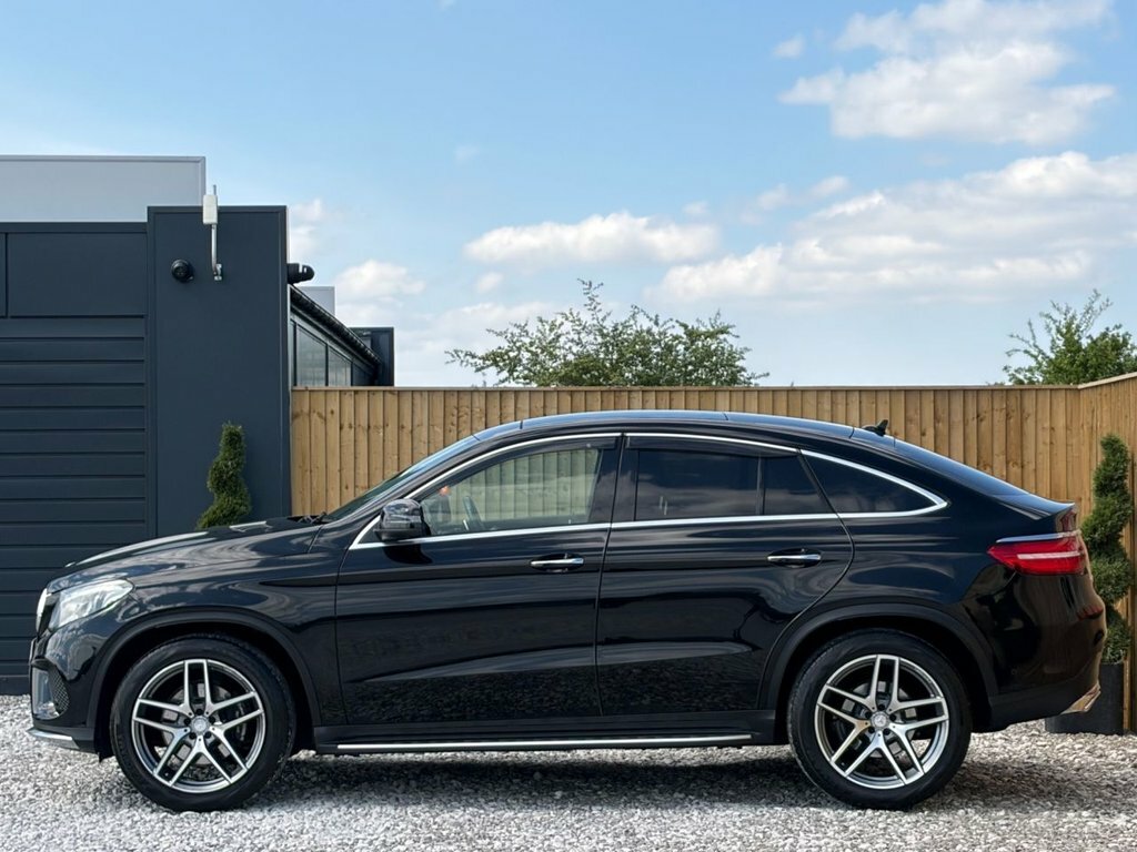Mercedes-Benz GLE Coupe 3L Amg Line FF16CMJ Black #4