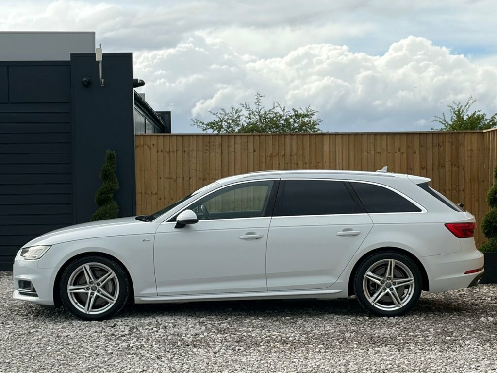 Audi A4 Avant 2L S Line White #4