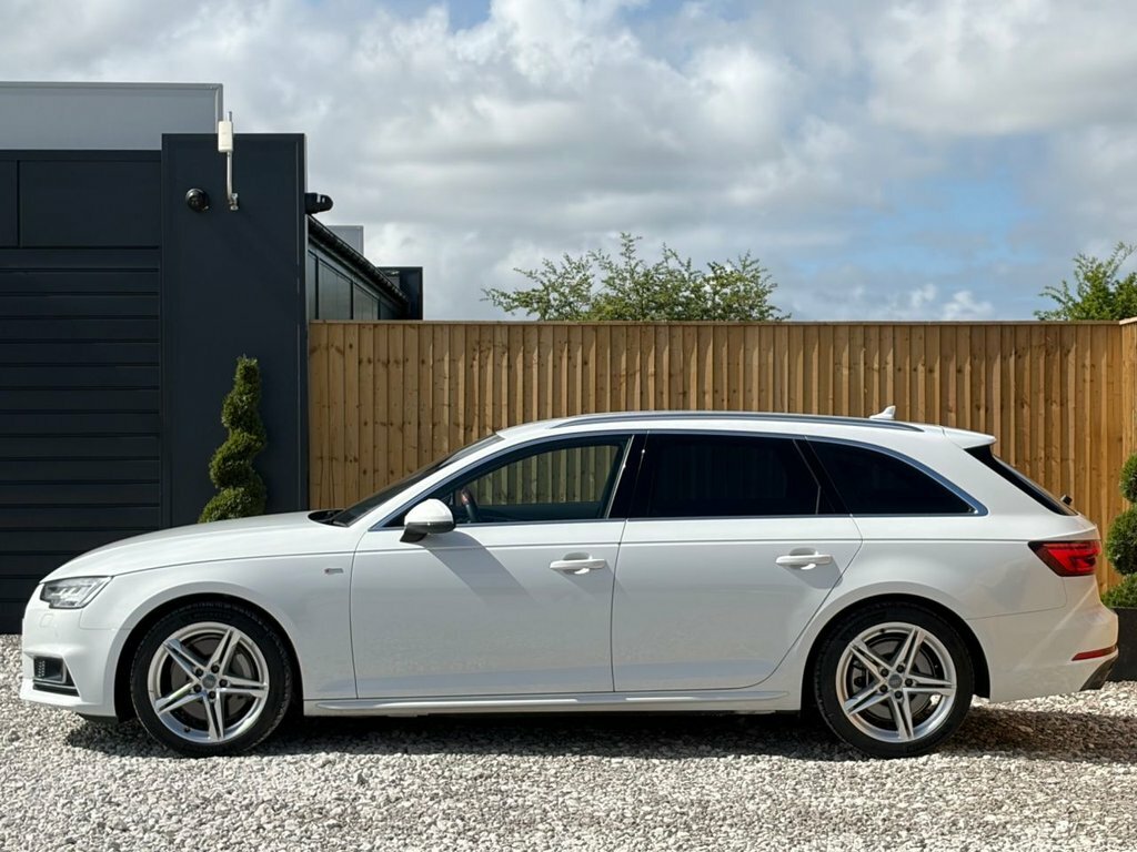 Audi A4 Avant 2L S Line White #4