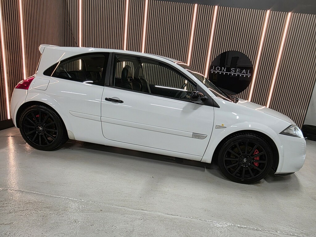 Renault Megane 2.0 T Team F1 Team R26 2008 White