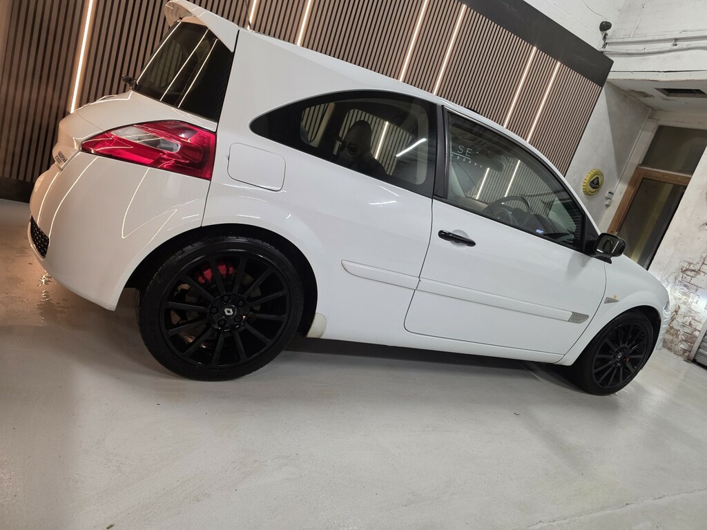 Renault Megane 2.0 T Team F1 Team R26 2008 White #2