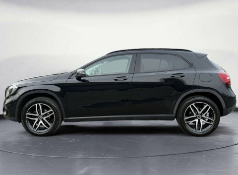 Mercedes-Benz GLA Class 1.6 Gla 180 GU68RXT Black #2