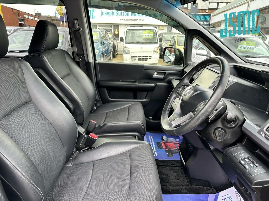 Honda StepWagon Spada Z 2.0 8 Seats Grey #4