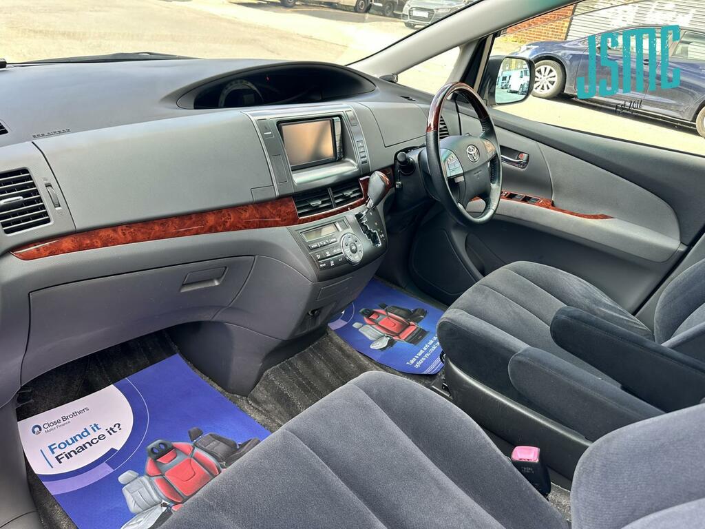 Toyota Estima Aeras G 2.4 White #2