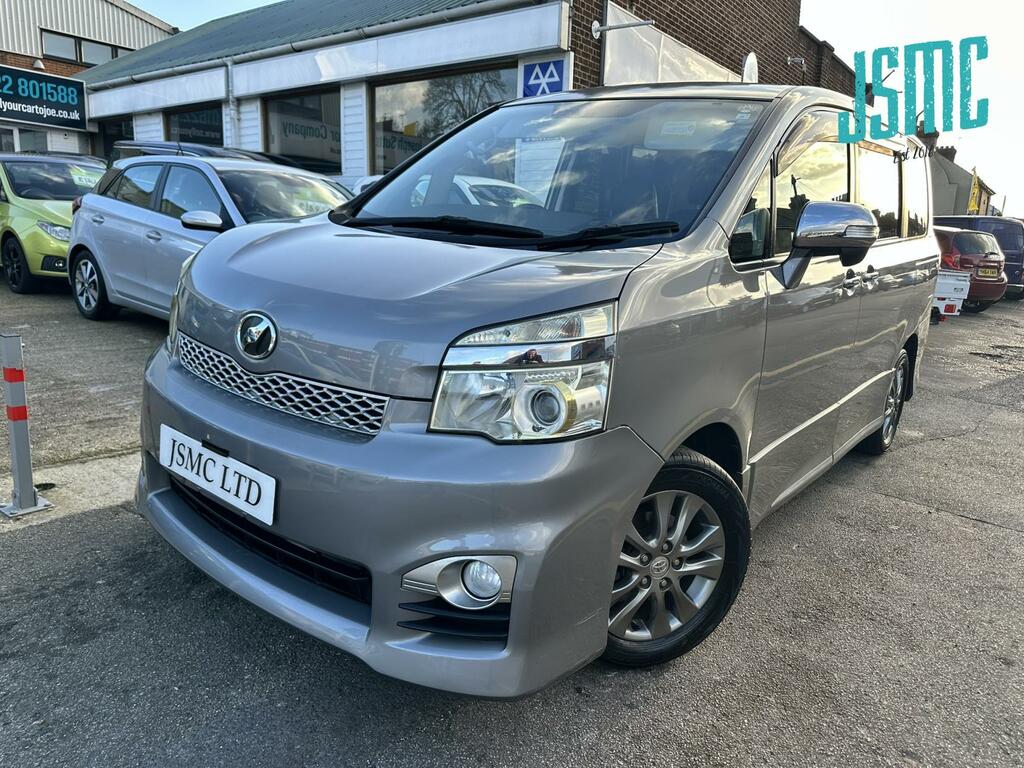 Toyota Voxy 2.0 Zs Kiramaki Aero Styling - 8 Seater White #21