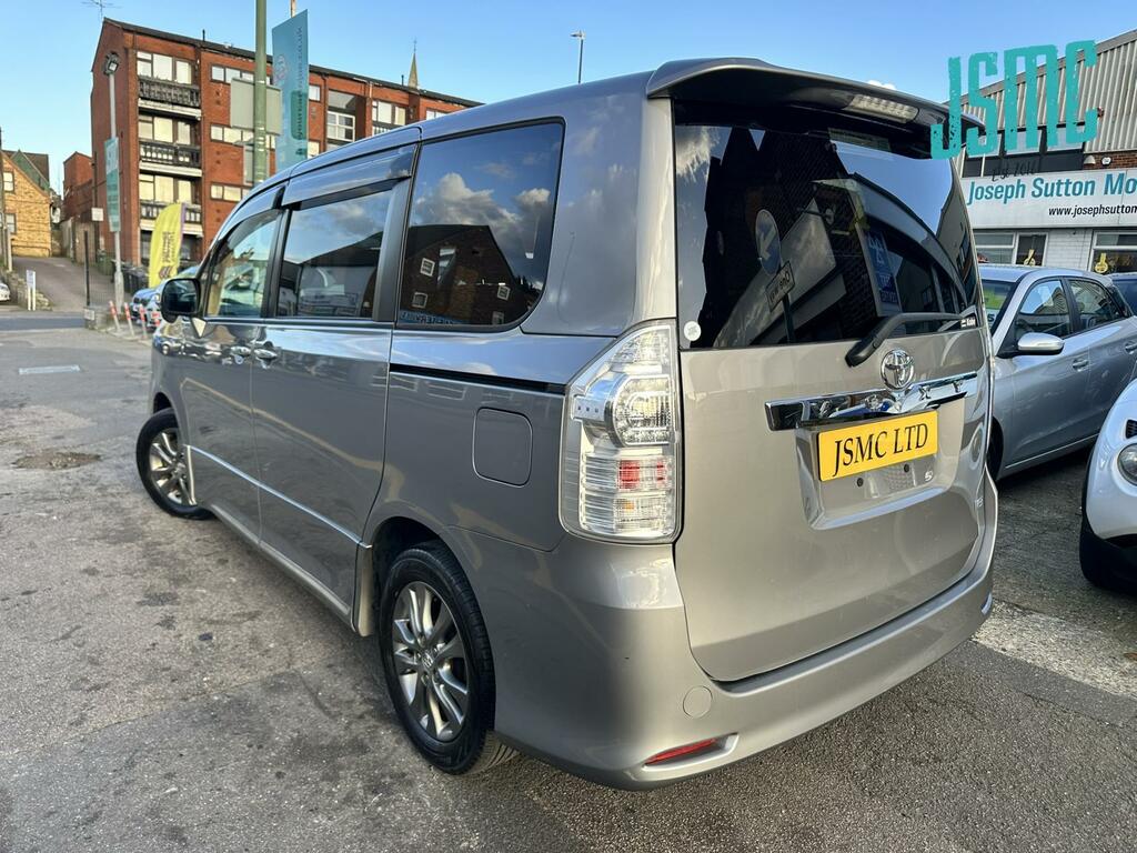 Toyota Voxy Zs Kirameki Z Grey #3