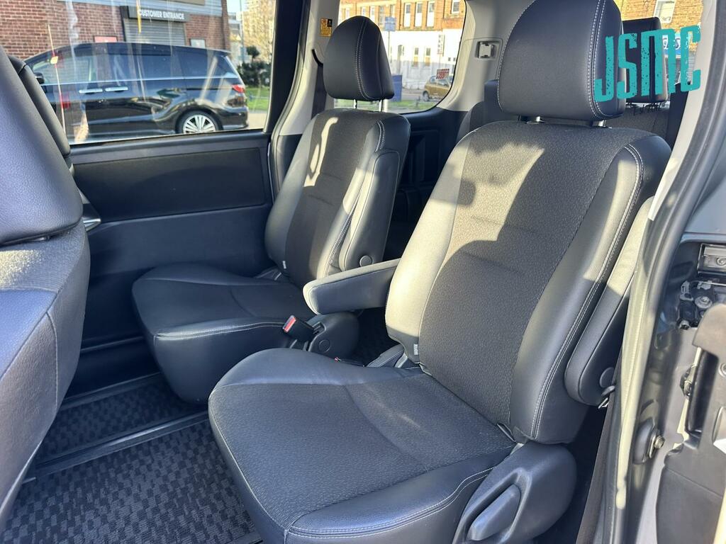 Toyota Voxy 2.0 Zs Kiramaki Aero Styling - 8 Seater White #15