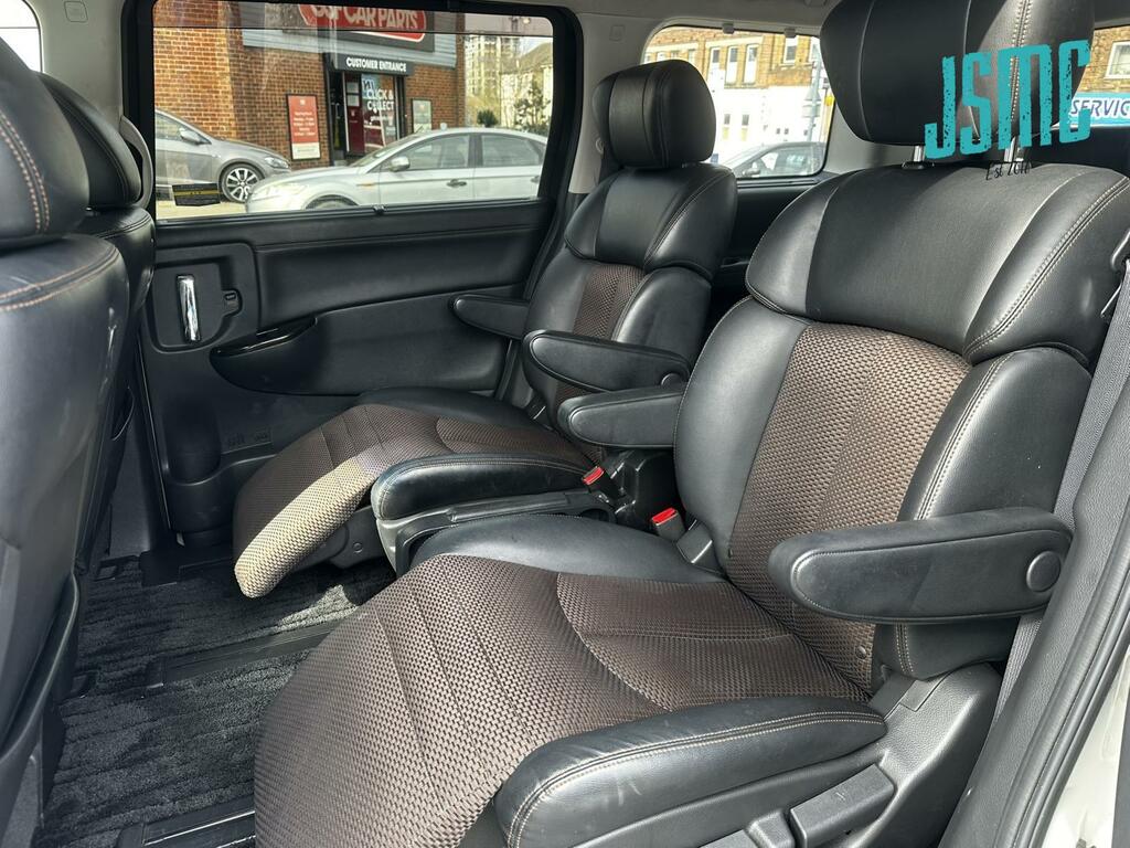 Nissan Elgrand Highway Star White #6