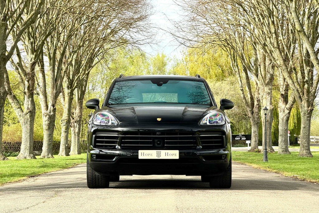 Porsche Cayenne Suv GX72VHP Black #3