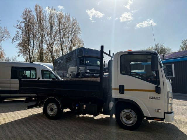Isuzu Diesel LO23JVP White #2