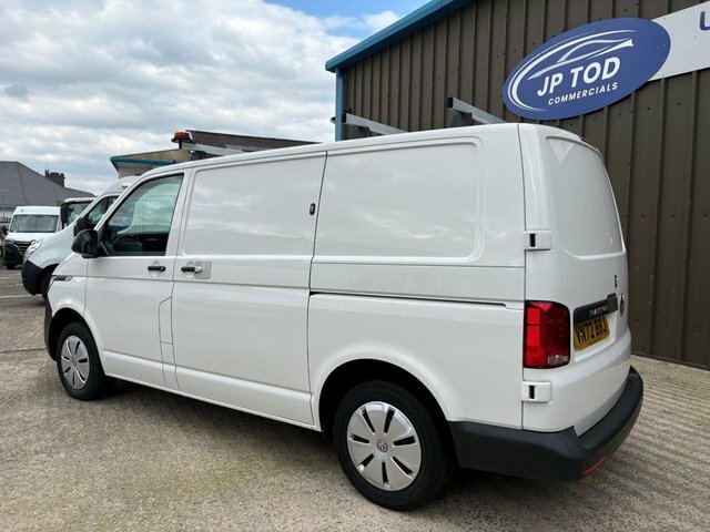 Volkswagen Transporter Mpv VN72BBJ White #6