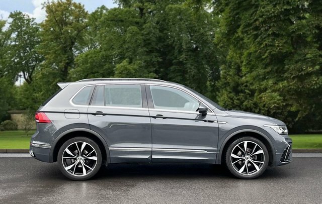Volkswagen Tiguan 2023 1.5 Tsi R-line Suv Dsg Euro 6 Ss DF72ZDH Grey #4