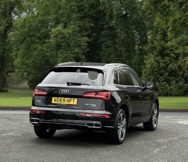Audi Q5 2020 2.0 Tfsie 55 S Line Competition Suv Petro Black #4