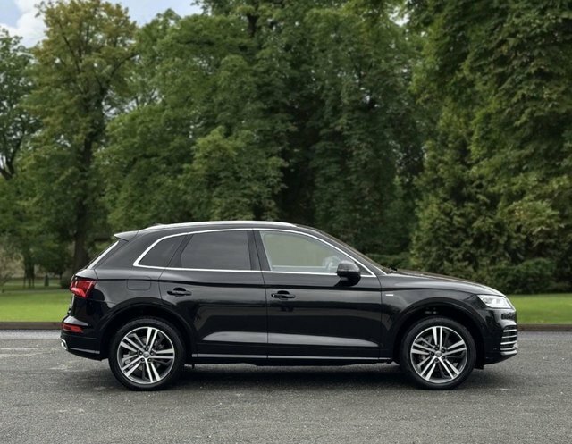 Audi Q5 2020 2.0 Tfsie 55 S Line Competition Suv Petro Black #3