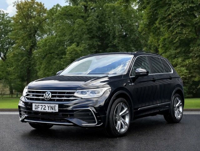 Volkswagen Tiguan 2023 1.5 Tsi R-line Edition Suv Dsg Eur DF72YNE Black #2