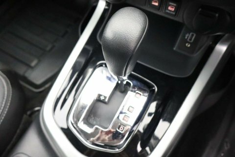 Nissan Navara 2.3 Navara Tekna RK71VWY White #3
