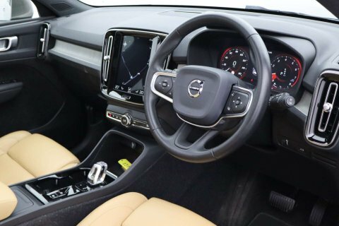 Volvo XC40 2.0 Xc40 Inscription PE69YEB Grey #2