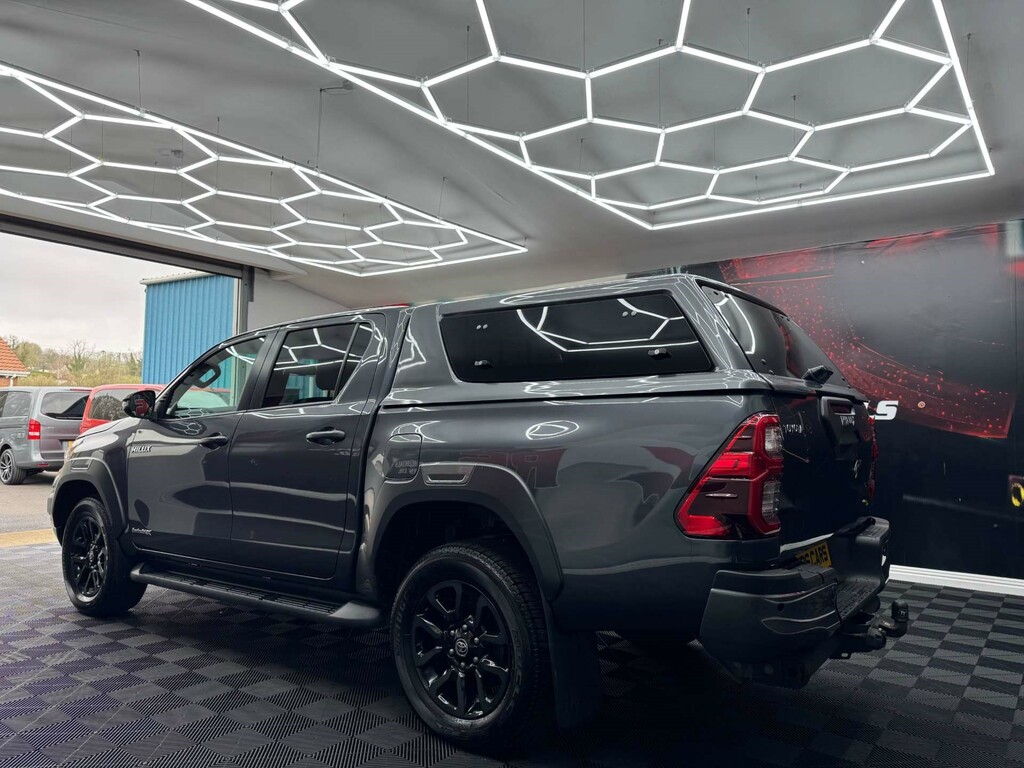 Toyota HILUX Hi-luxury Invincible X D-4d 4Wd Double Cab 4W CM70MCS #4