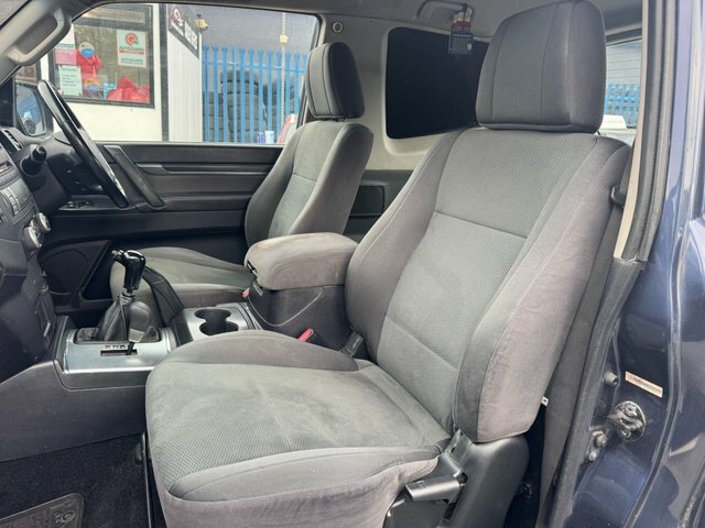 Mitsubishi Shogun Suv 3.2 Di-dc Equippe 2008 Blue #15