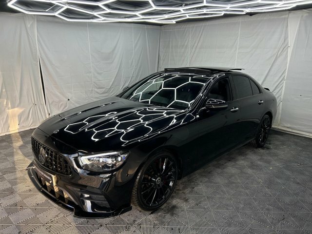 Mercedes-Benz E Class 2.0 E220d Amg Line Night Edition Premium Plus Sa KM70DUV Black #3