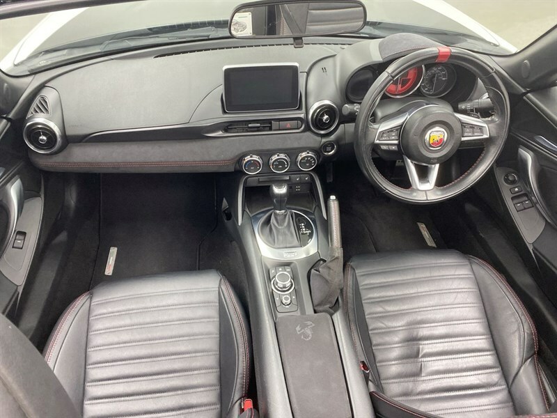 Abarth 124 Spider 1.4 T Multiair White #4