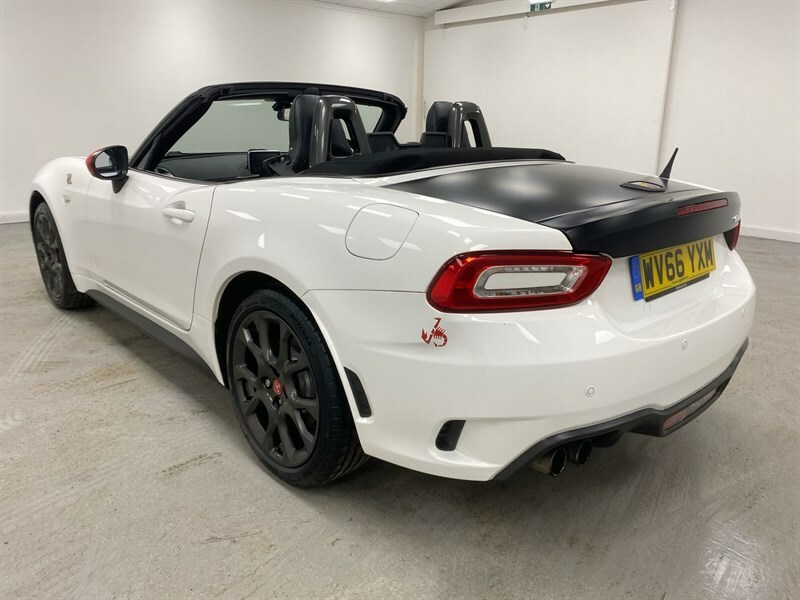 Abarth 124 Spider 1.4 T Multiair White #3