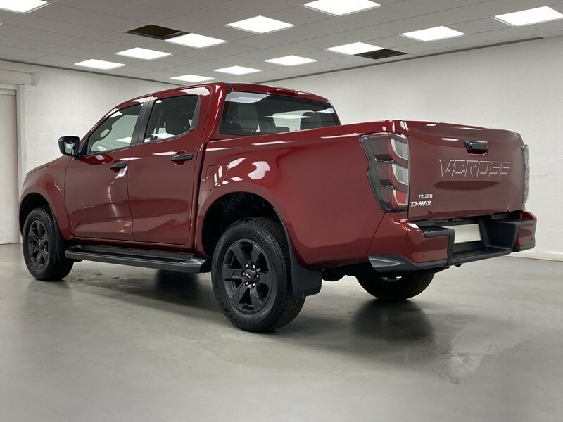 Isuzu D-Max 1.9 V-cross Double Cab 4X4 Red #3