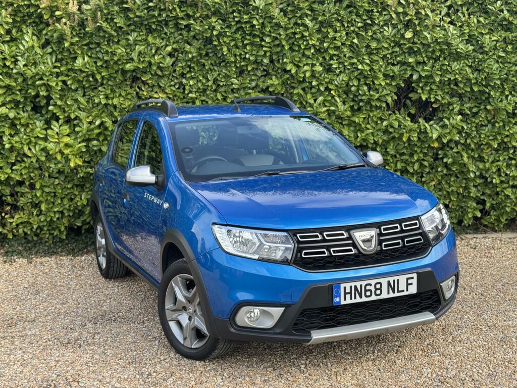 Dacia Sandero Stepway 0.9 Tce Essential Hatchback Euro Blue