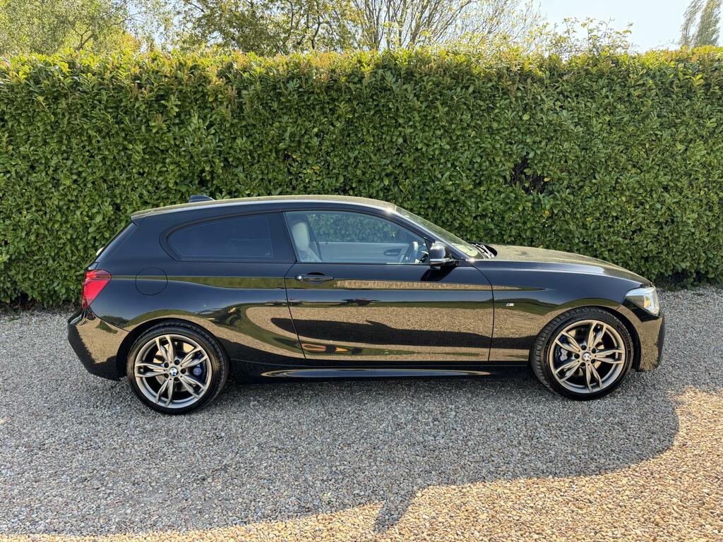 BMW 1 Series 3.0 M135i Hatchback Euro 5 Ss Black #2