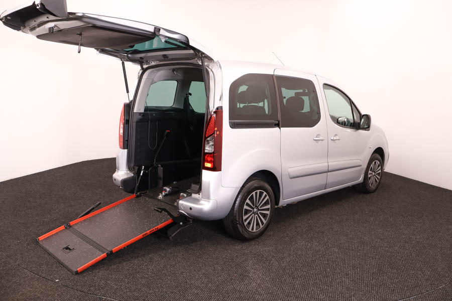 Peugeot Partner Tepee Tepee 1.6 Bluehdi Active Silver #2
