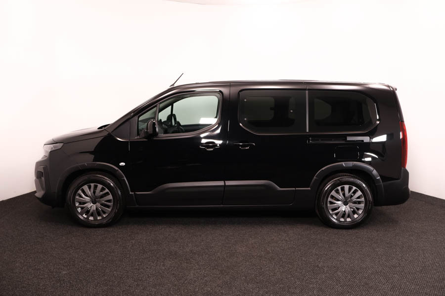 Peugeot e-Rifter 100Kw Allure 50Kwh Black #6