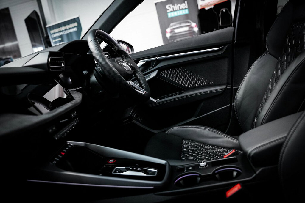 Audi S3 2.0 Tfsi Black Edition Sportback S Tronic Quattro VE24GBF #2