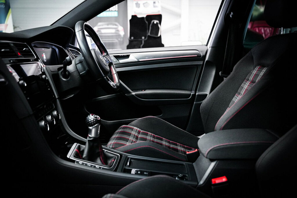 Volkswagen Golf 2.0 Tsi Gti Performance Euro 6 Ss  #2