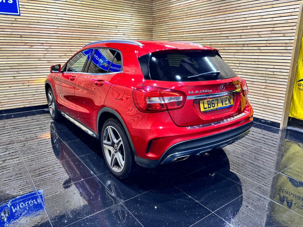 Mercedes-Benz GLA Class 2.1 Gla200d Amg Line Executive Suv 7G LB67VEW Red #6