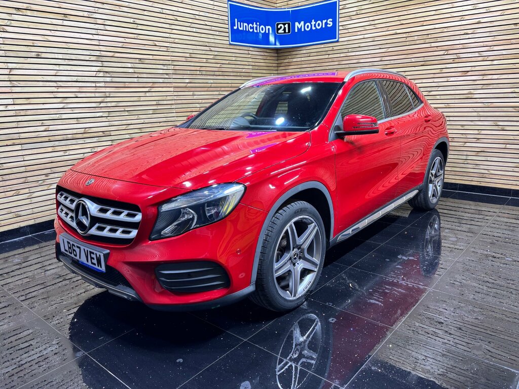 Mercedes-Benz GLA Class 2.1 Gla200d Amg Line Executive Suv 7G LB67VEW Red #3