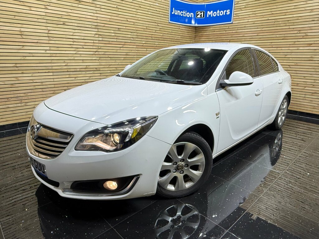 Vauxhall Insignia 2.0 Cdti Ecoflex Sri Nav Hatchback Manu White