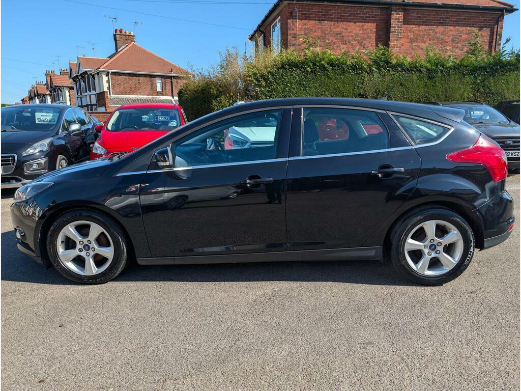 Ford Focus 1.6 Tdci Zetec Navigator Euro 5 S S MV64XHP Black #3