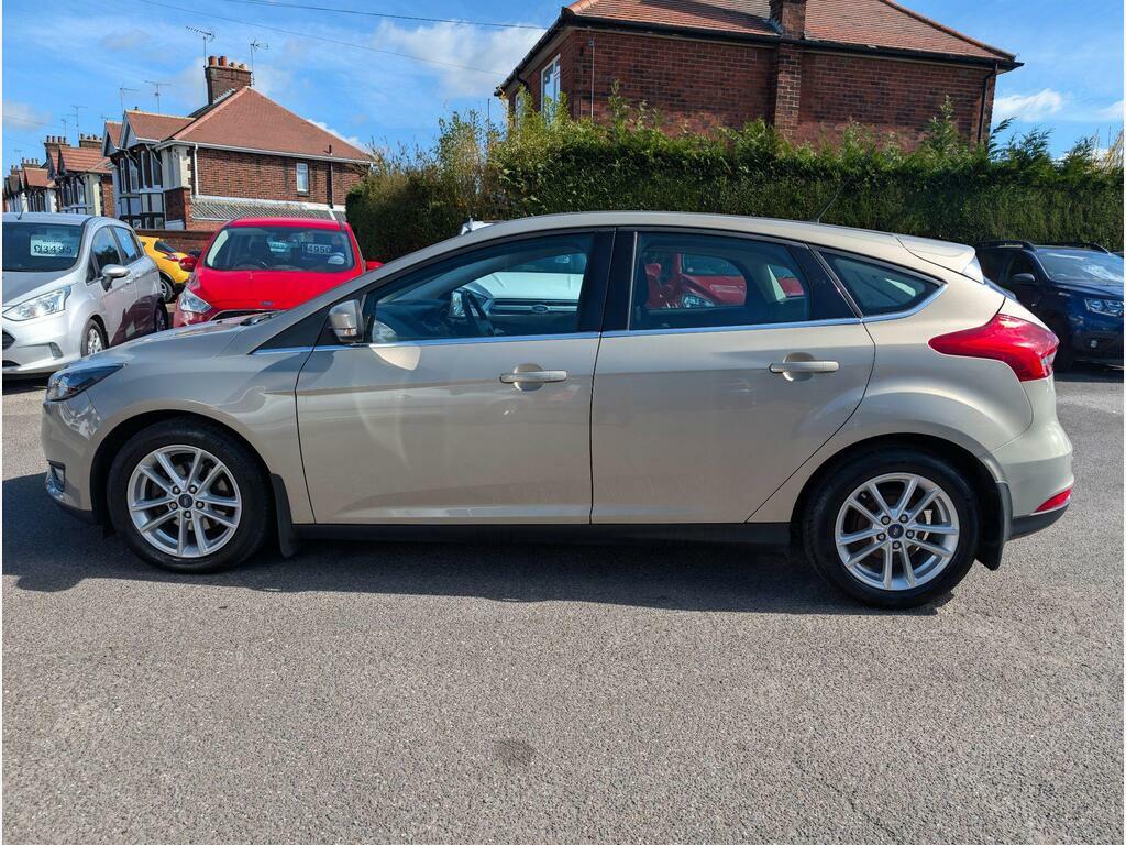 Ford Focus 1.5 Tdci Zetec Euro 6 S S SF15YTE Silver #4