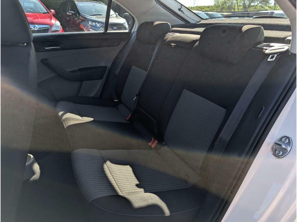 Seat Toledo 1.6 Tdi Cr Se Hatchback White #29